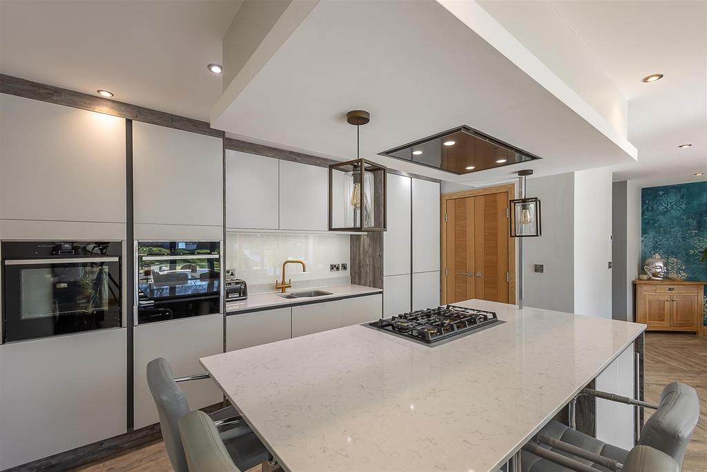 Kitchen/Diner &amp; Living Area