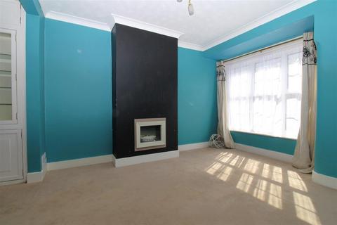 12 Clun Road, Littlehampton, BN17 7DY