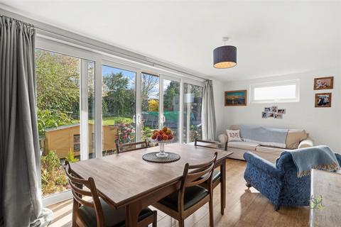 9 Dovers View, Weston Subedge, Chipping Campden, GL55 6QS