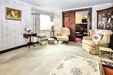 3 bedroom detached house for sale, 17 Church End, Biddenham MK40