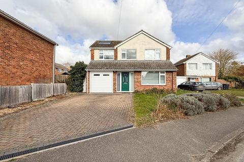 51 Harbour Avenue, Comberton, Cambridge, CB23 7DD