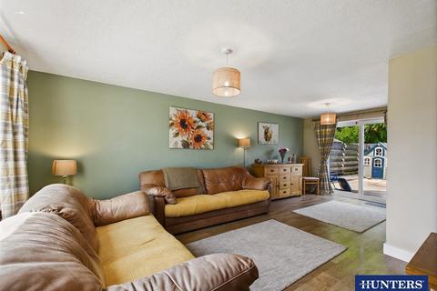 7 Fieldside, Annan, DG12 5HL
