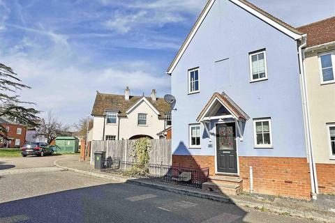 24 Denton Crescent, Black Notley, Braintree, CM77 8ZZ