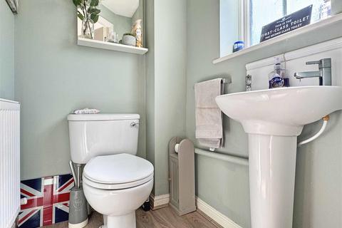 24 Denton Crescent, Black Notley, Braintree, CM77 8ZZ