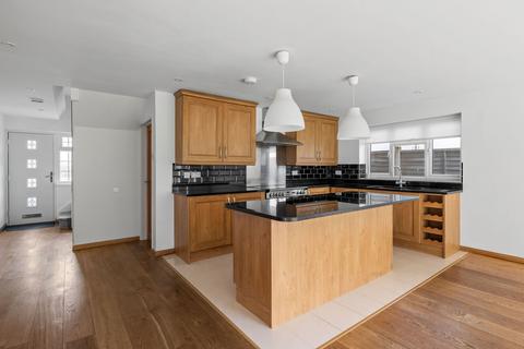 5 Wren Place, Brentwood, CM14 4HS