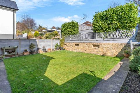 5 Wren Place, Brentwood, CM14 4HS
