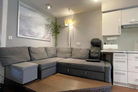 1 bedroom flat for sale, Ravensbourne Avenue, Shortlands, BR2