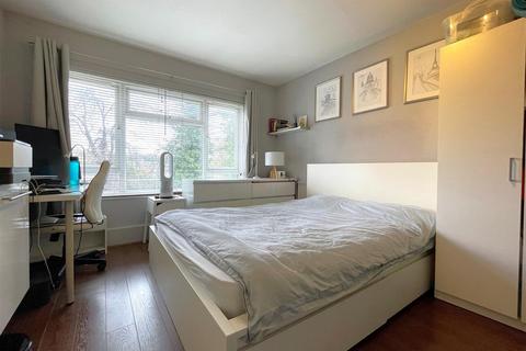 1 bedroom flat for sale, Ravensbourne Avenue, Shortlands, BR2