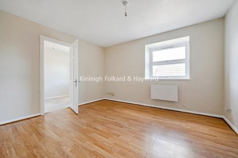 1 bedroom apartment to rent, Millstream Close London N13
