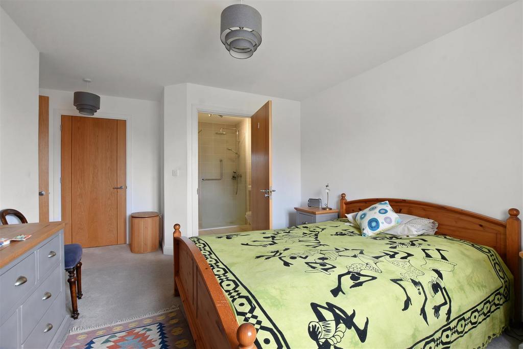 01-eb62 GCMCS - 22 Mountbatten House - Bedroom 2 -O