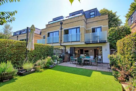 3 bedroom semi-detached house for sale, Reed Place, Ware SG12