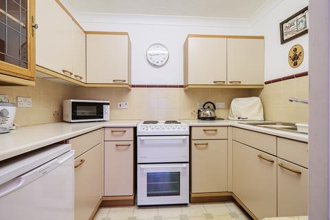2 bedroom flat for sale, Beech Court, Tower Street