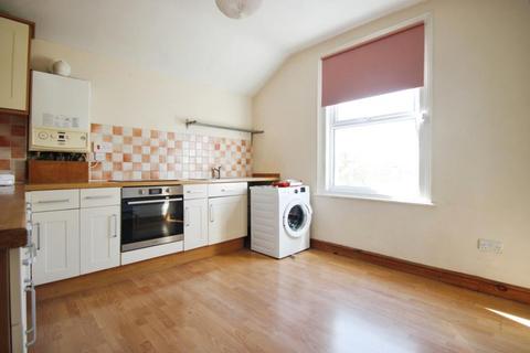 2 bedroom flat to rent, Wells Road, Bristol BS4