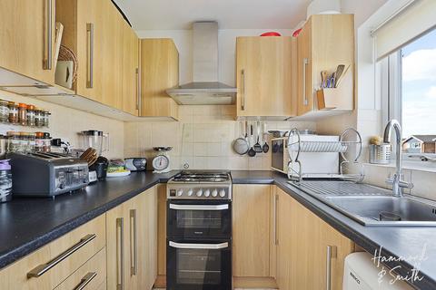 3 bedroom semi-detached house for sale, Thornhill, Epping CM16
