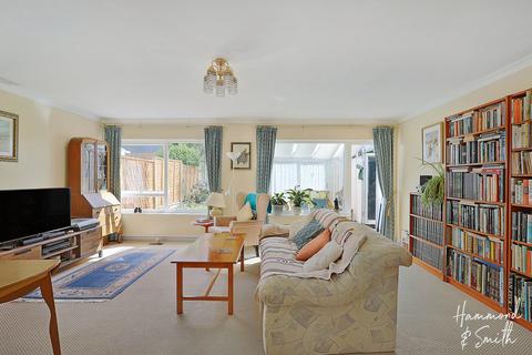 3 bedroom semi-detached house for sale, Thornhill, Epping CM16