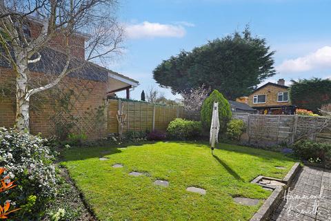 3 bedroom semi-detached house for sale, Thornhill, Epping CM16