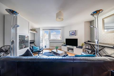 2 bedroom flat for sale, Broadway, Ealing, London, W13