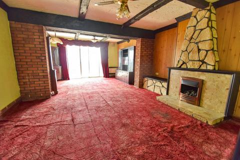 2 bedroom terraced house for sale, Silverweed Road, Chatham, ME5