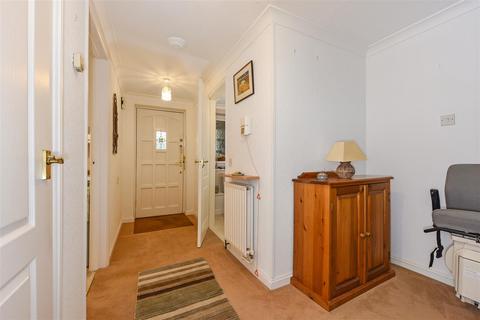 2 bedroom retirement property for sale, Carters Meadow, Charlton, Andover