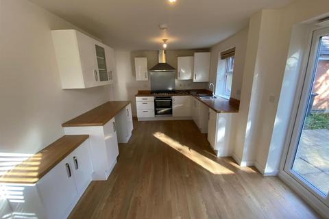 32 Sunloch Close, Burbage, Hinckley, LE10 2TT