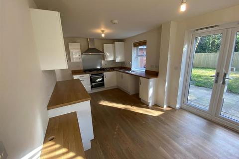 32 Sunloch Close, Burbage, Hinckley, LE10 2TT