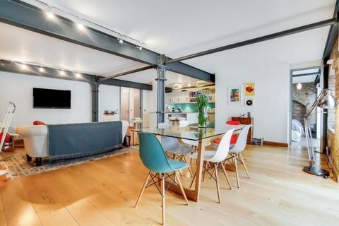 Flat 1b, St Johns Wharf, 104 - 106 Wapping High Street, London, E1W 2PR