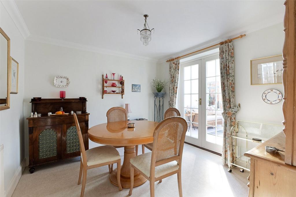 Breakfast Room