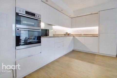 2 bedroom apartment for sale, Stirling Drive, Luton