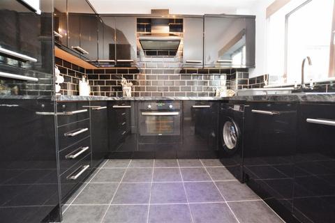 16 Briar Way, Scunthorpe, DN15 8UU