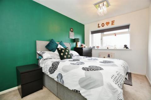 16 Briar Way, Scunthorpe, DN15 8UU