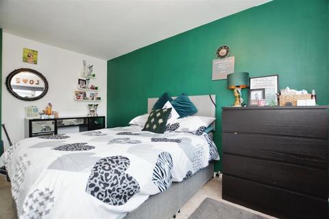 16 Briar Way, Scunthorpe, DN15 8UU