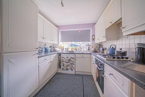 8 Bramshall Drive, Dorridge, Solihull, B93 8TG