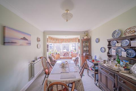 8 Bramshall Drive, Dorridge, Solihull, B93 8TG