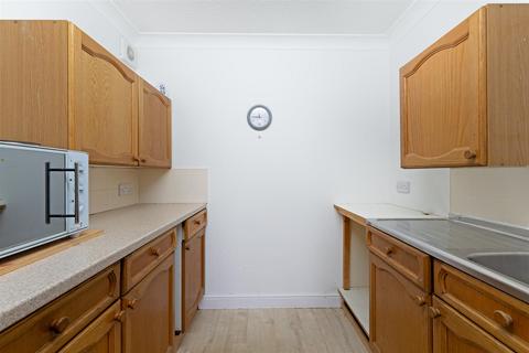 1 bedroom flat for sale, Homecherry House, High Road, Loughton