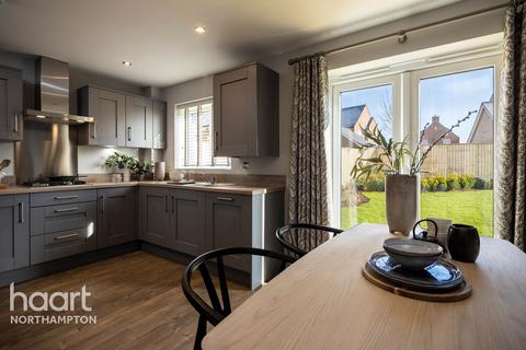 3 bedroom semi-detached house for sale, The Timperley, Northampton