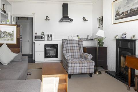 1 bedroom apartment for sale, South Terrace, Littlehampton BN17