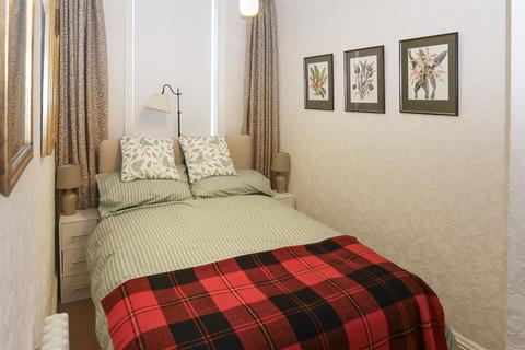 1 bedroom apartment for sale, South Terrace, Littlehampton BN17