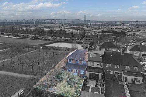 51 Joslin Road, Purfleet, RM19 1RX