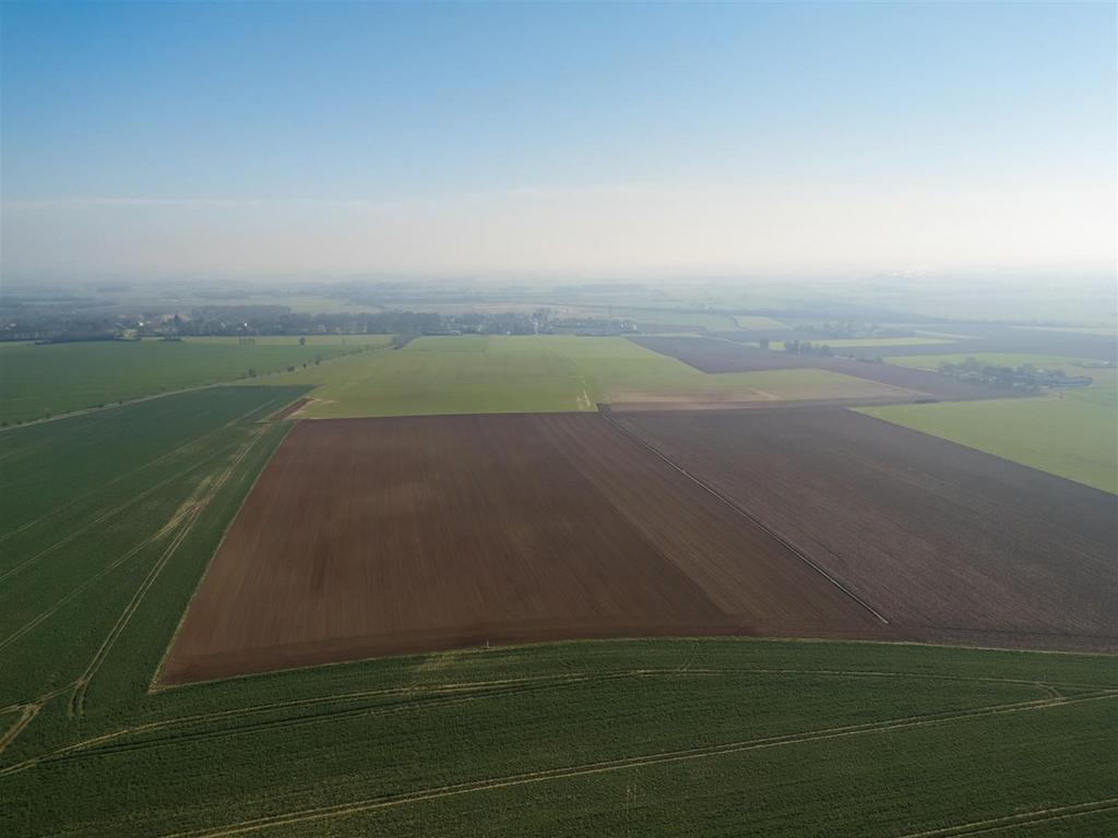 Land @ Barkston Ash-03.jpg