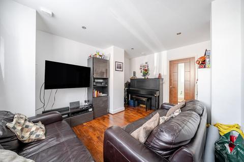 1 bedroom flat for sale, Junction Road, South Croydon, CR2