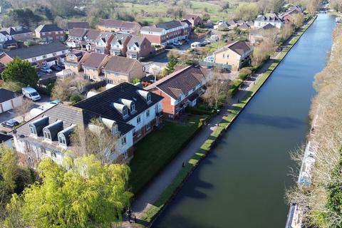 2 bedroom apartment for sale, Basildon Close, Croxley Green, WD18