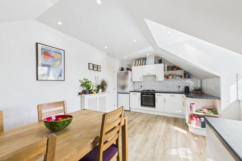2 bedroom apartment for sale, Basildon Close, Croxley Green, WD18