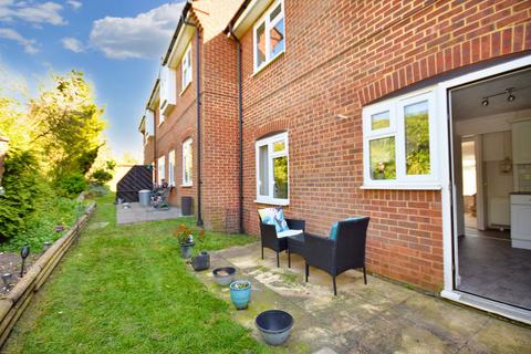 1 bedroom retirement property for sale, Henbit Close, Tadworth KT20