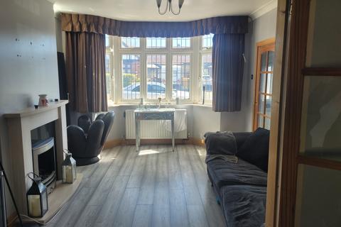 4 Rainsford Way, Hornchurch, RM12 4BJ