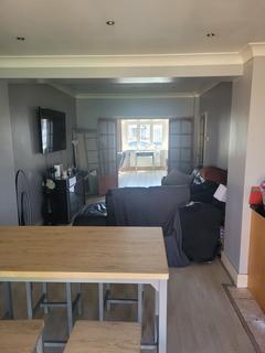 4 Rainsford Way, Hornchurch, RM12 4BJ