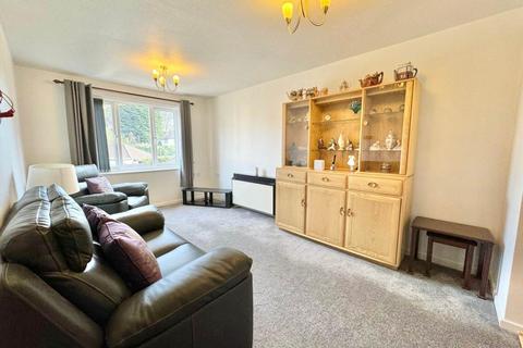 2 bedroom flat for sale, Primrose Court, Brentwood CM14