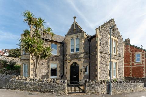 2 bedroom flat for sale, Shrubbery Road, Hillside