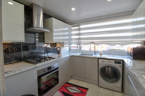 190 Berecroft, Harlow, CM18 7SF