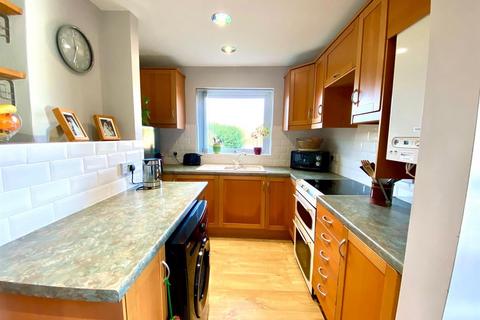 3 bedroom semi-detached bungalow for sale, Wakefield Road, Clayton West, Huddersfield