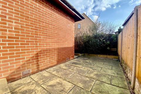 3 bedroom semi-detached bungalow for sale, Wakefield Road, Clayton West, Huddersfield